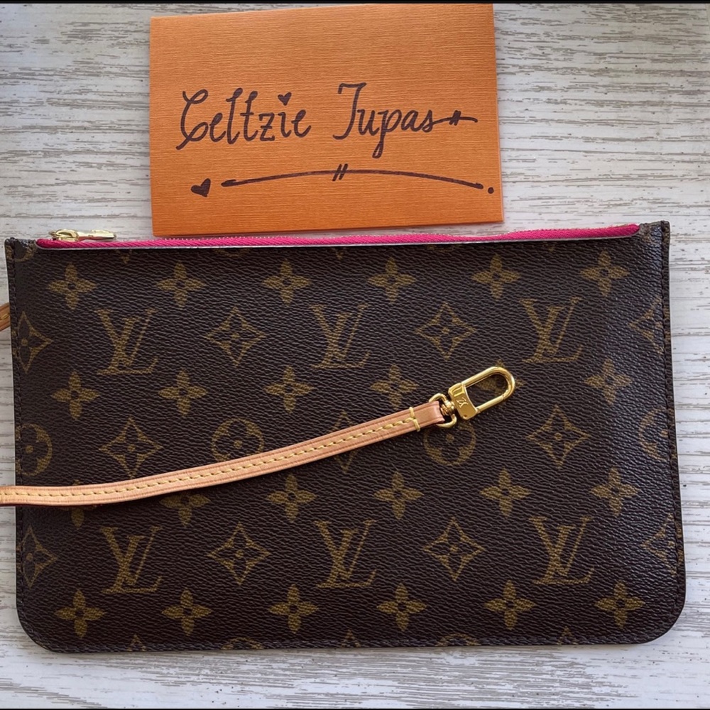 100% Authentic Louis Vuitton Neverfull mm pouch